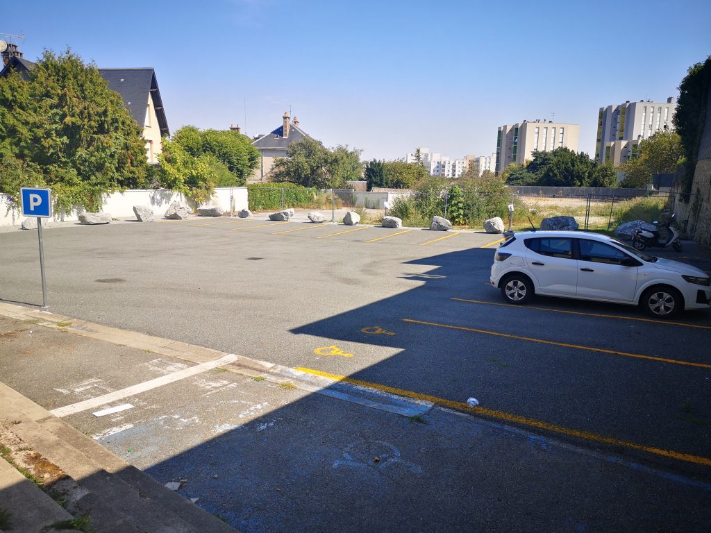 Parking Guisard